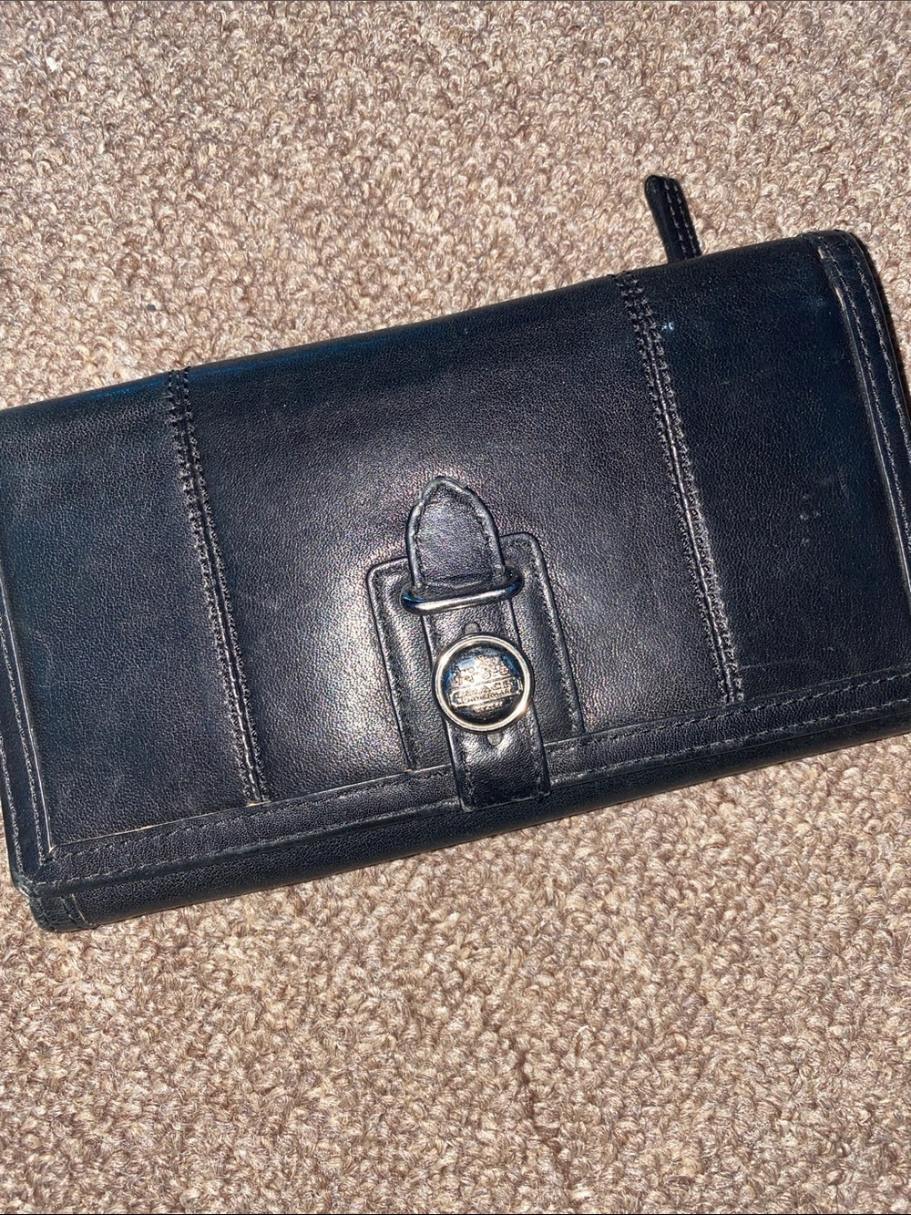Coach Black Leather Women's Wallet with Turnlock Accent